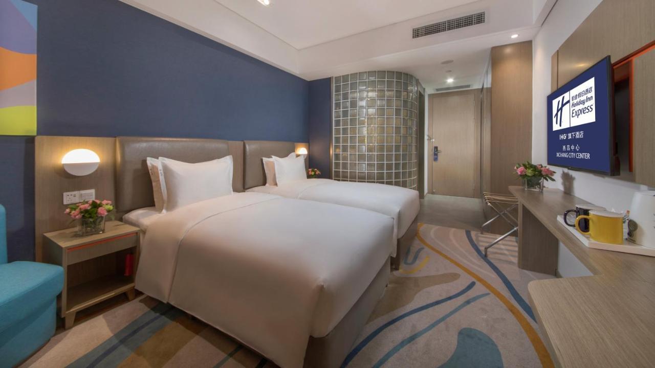 Holiday Inn Express - Xichang City Center By Ihg Exterior foto